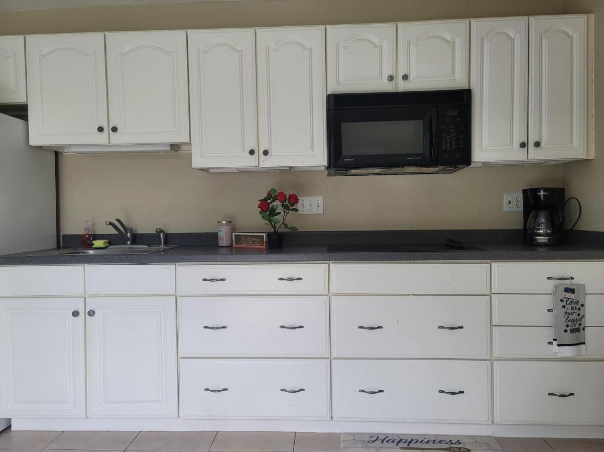 Entire Guesthouse 5 Mins To Siesta Key & Downtown Sarasota Exterior foto